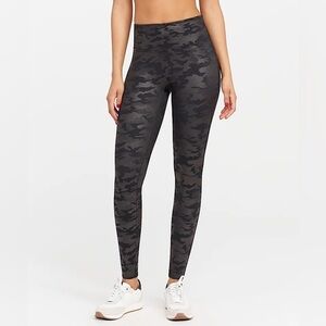 SPANX Faux Leather Matte Black Camo High Waisted Leggings Tummy + Booty Shaping